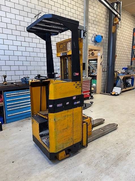 Jungheinrich Carrelli elevatori e a forche: Jungheinrich Ameise/ Hochhubwagen – Usato da Frick venduto da sandro_martin