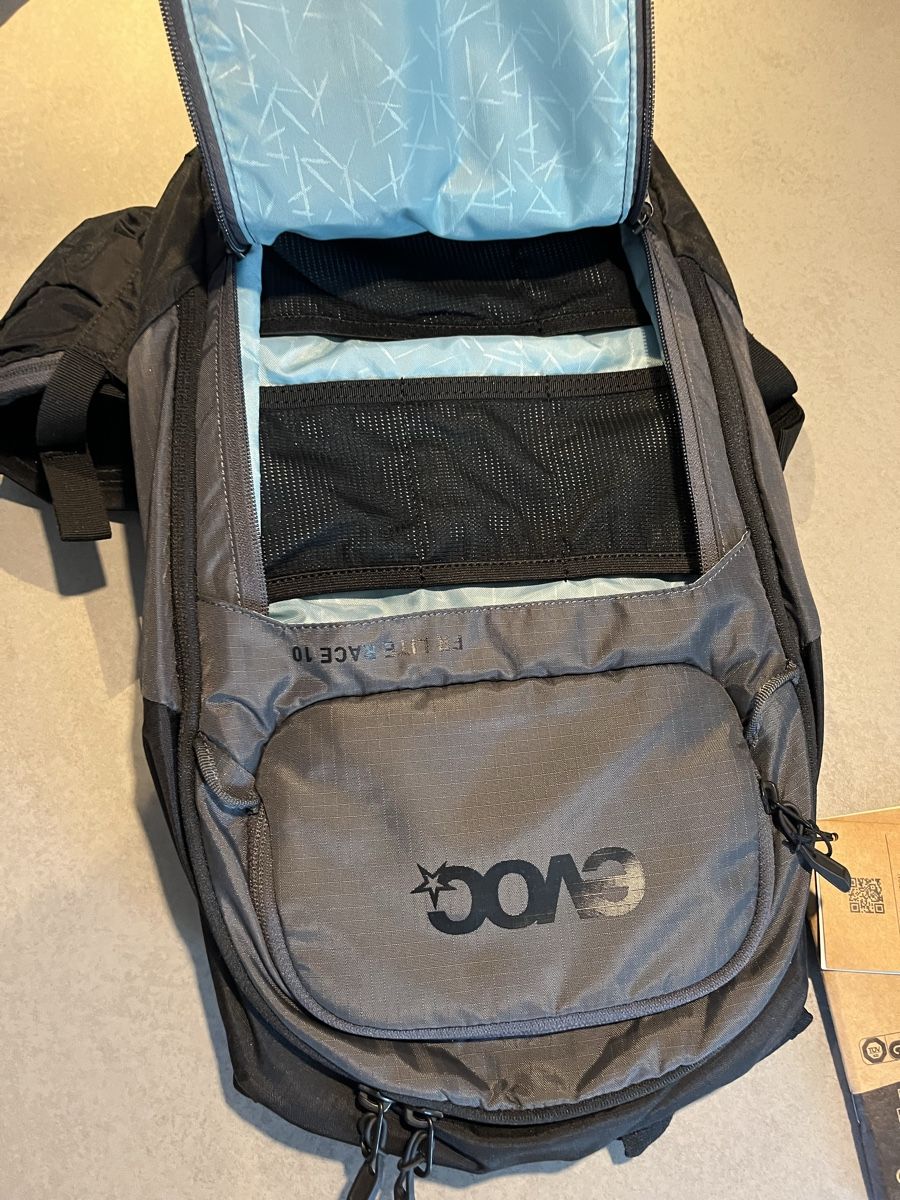Evoc Zaini: Evoc FR Lite Race 10L avec Dorsale – Nuovo e nell'imballaggio originale da Cheseaux-Lausanne venduto da krochat 4