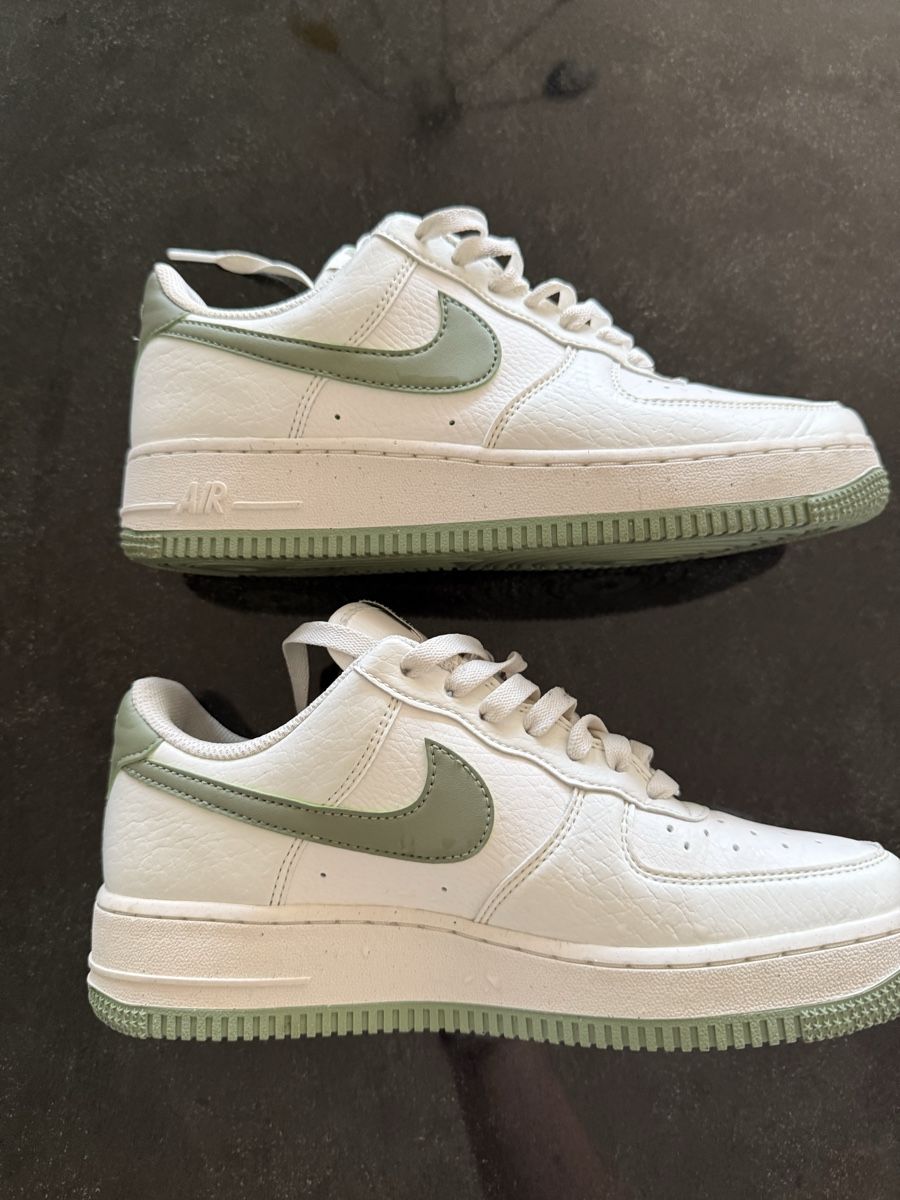 Nike Scarpe da uomo: Air Force 1 Next Nature – Nuovo (secondo la descrizione) da Emmen venduto da viv_6xyv