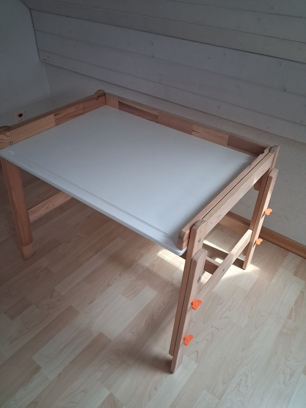 Ikea Bureaux: Kinderschreibtisch Flisat – D'occasion à Ehrendingen par Miaa0 2