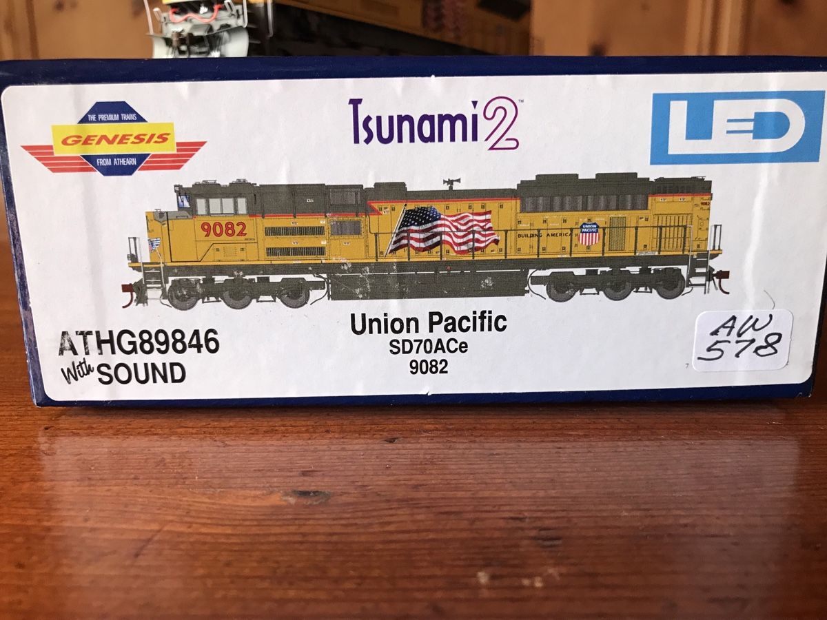 Athearn Modelleisenbahnen: Union Pacific SD70AC # 9082 – Neu (gemäss Beschreibung) aus Klosters Dorf von  4