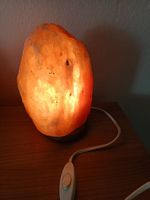 Salzlampe aus Kristallsalz Lampe Tischlampe Leuchte