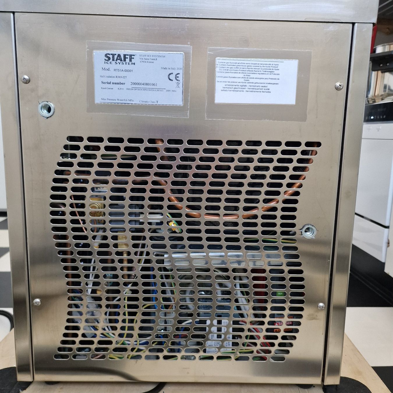 Elettrodomestici da cucina: Profi Glacemaschine/ Pasteurisierer in einem. Batch Freezer – Usato da Gossau ZH venduto da cephea 4
