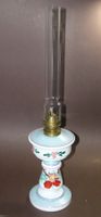 Dekorative antike Petroleumlampe Opalglas 19.Jh.