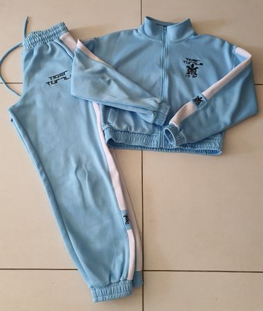 Beau survêtement Ado taille XS / 32
