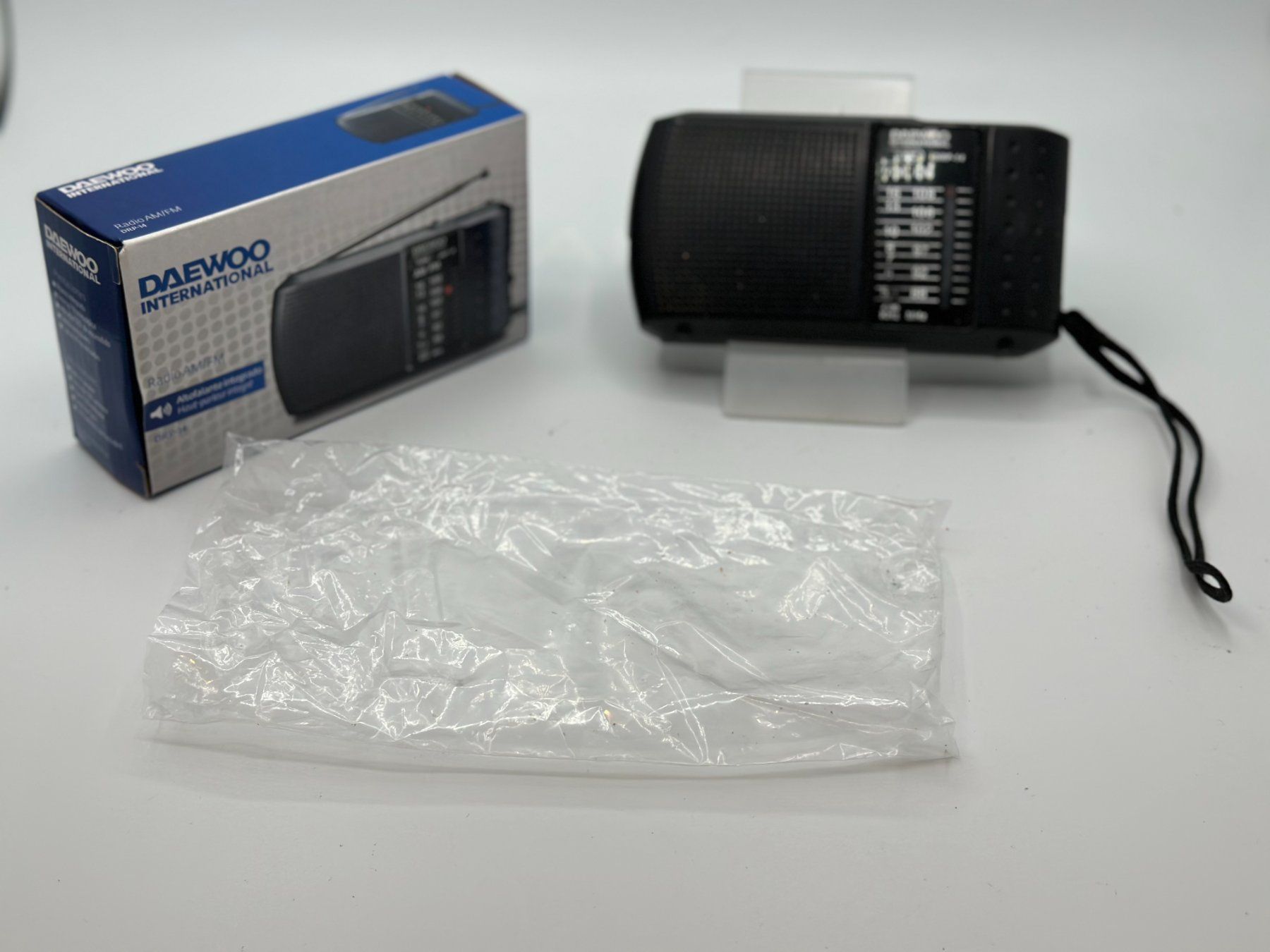 Sony Radio: RADIO Daewoo DRP-14 + Test OK ! – Usato da Genève venduto da inc_9vgv 1