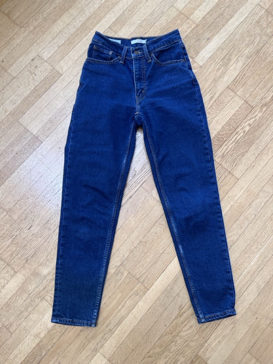 Levi's Jeans: Dunkelblaue Levis 80's Jeans Grösse 24/XS – Usato da Ostermundigen venduto da Steff18
