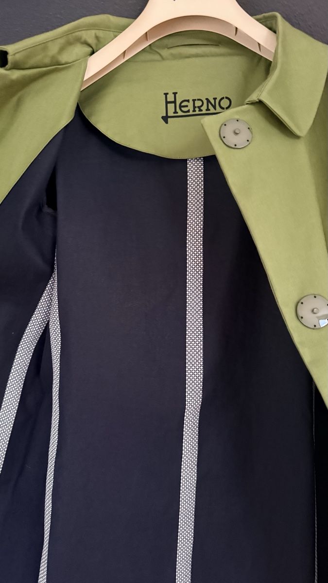 Herno Cappotti: Herno-Trenchcoat – Nuovo (secondo la descrizione) da Küsnacht venduto da cri_ngg5 5
