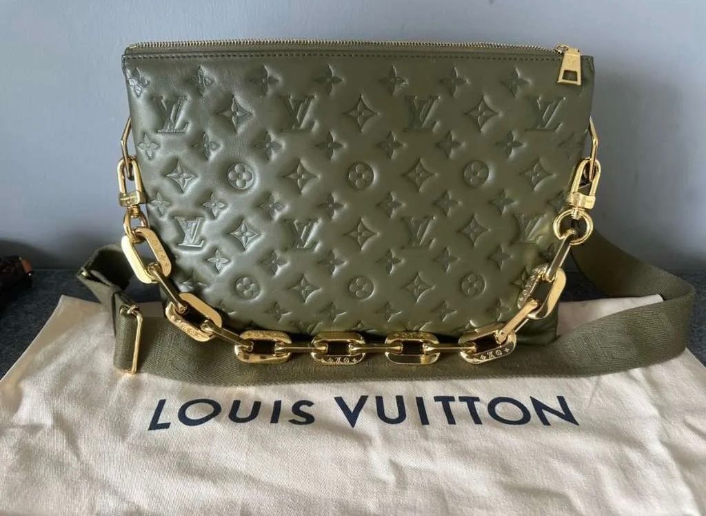 Louis Vuitton Borse da donna: Louis Vuitton Coussin, khaki – Nuovo (secondo la descrizione) da Triesen venduto da atos87 1