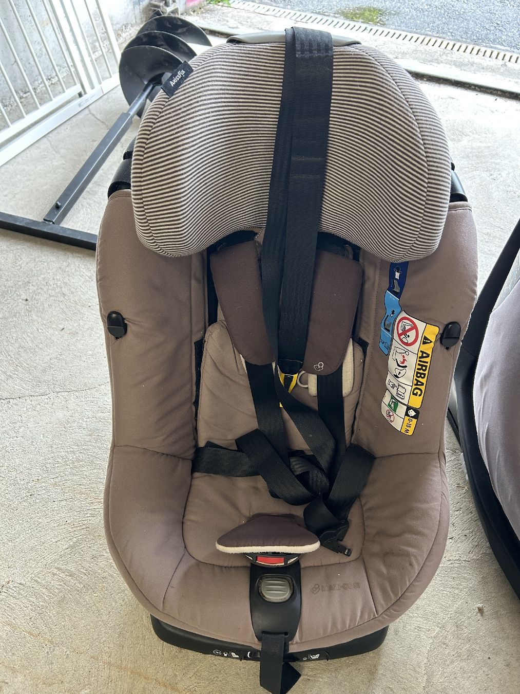 Maxi-Cosi Seggiolini per auto: Maxi-Cosi Aciss Fix – Usato da Seuzach venduto da Commodore64
