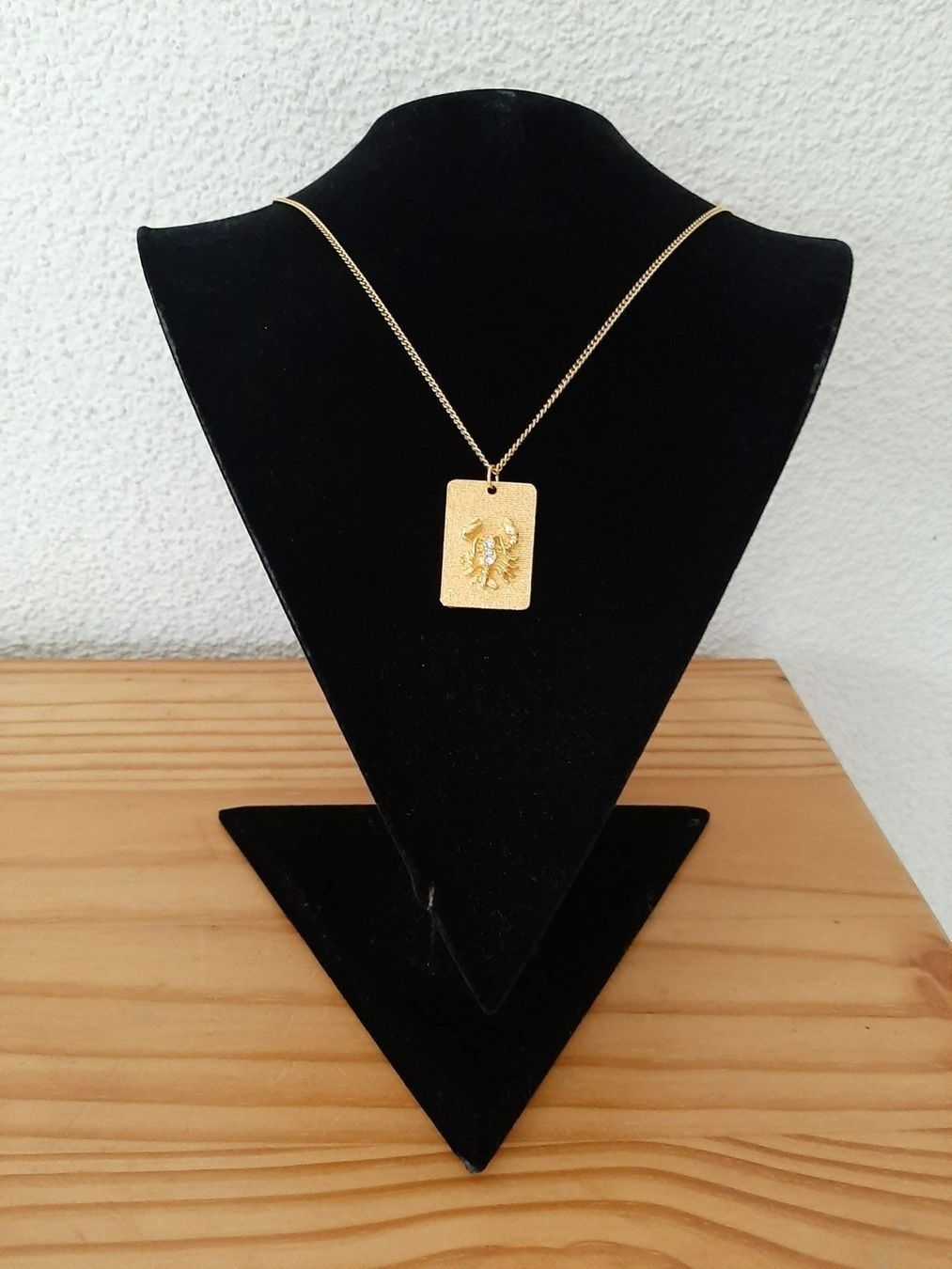 Catenine: Spezielle, ältere Halskette – Usato da Nottwil venduto da Janny77