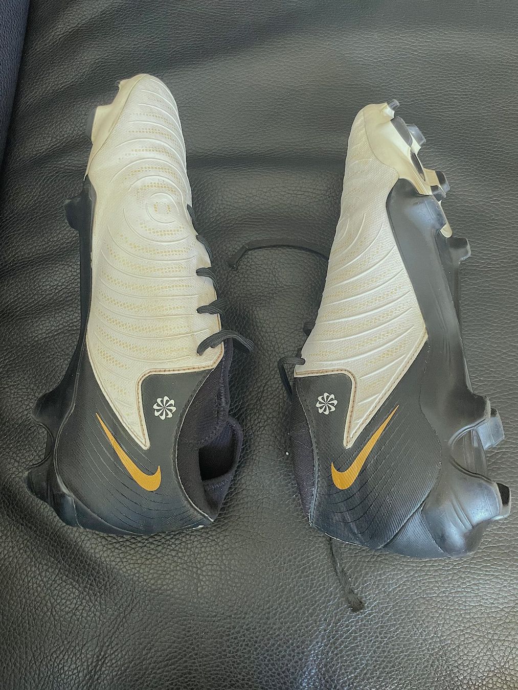 Nike Scarpe da donna: Fussballschuhe Grösse 38.5 – Usato da Zürich venduto da alpenho 3