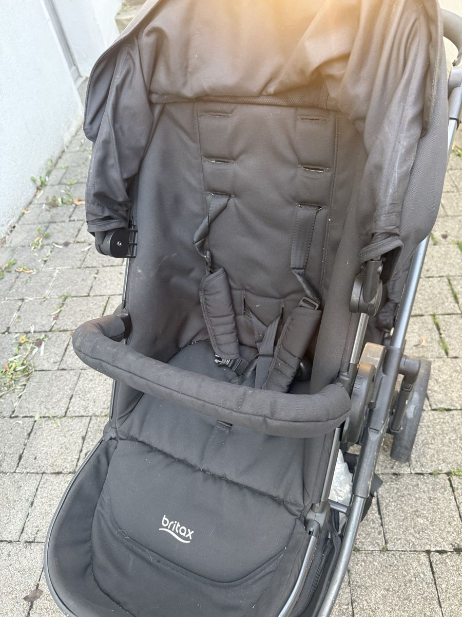 Carrozzine: Kinderwagen – Usato da Rüti ZH venduto da ES95 2