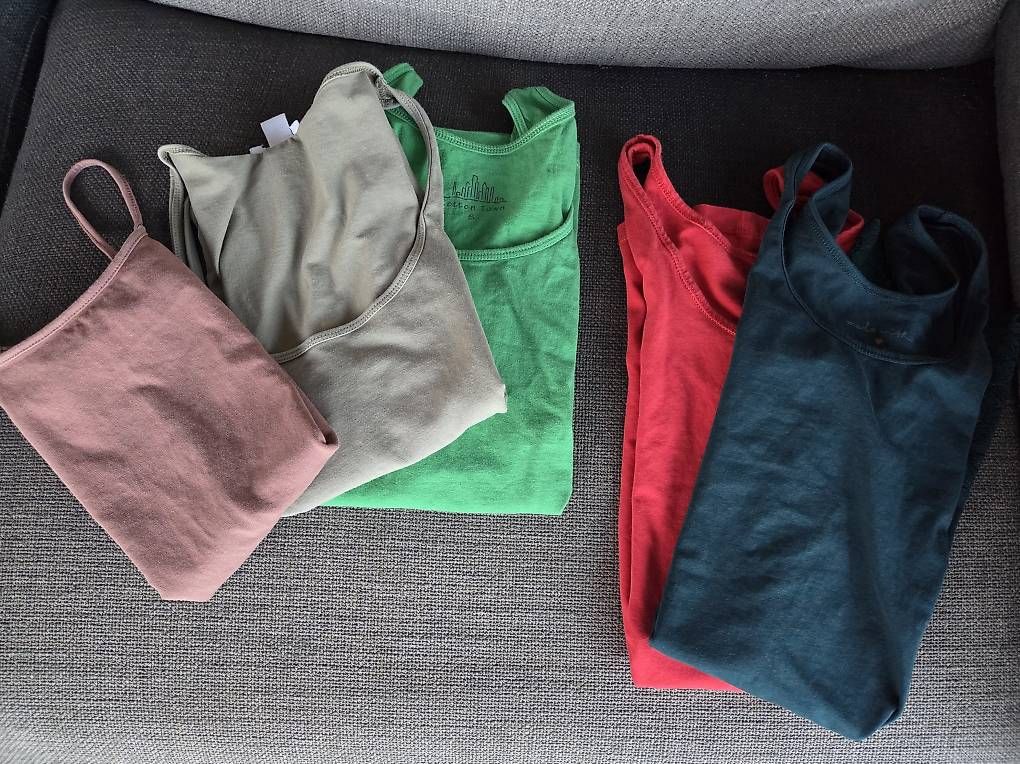 Lotti di vestiti: 5 Träger-/Tops Set Gr. XS-S – Usato da Winterthur venduto da Janine18 2