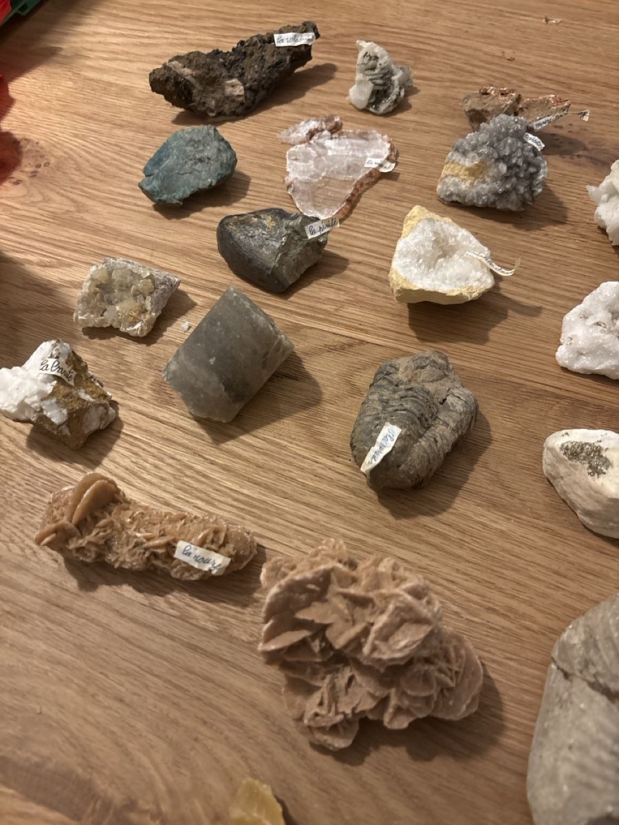 Minerali & Pietre curative: Lot de pierre, cristaux , minéraux – Usato da Cugy VD venduto da sim_y9yv 8