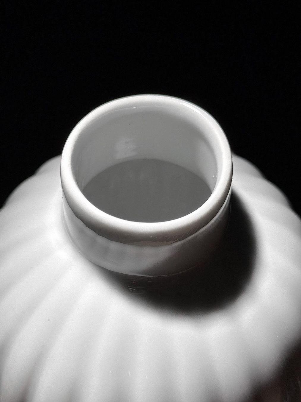 Vasi & Recipienti: Elegante weisse Limoges Vase – Usato da Luzern venduto da Eukalyptus 1