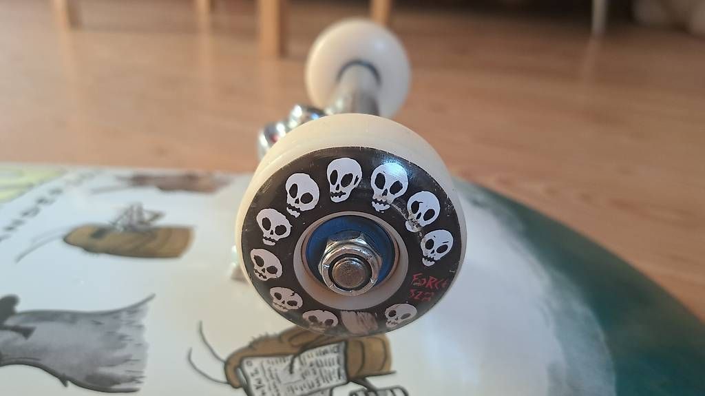 Skateboards: Profi Skateboard Anti Hero / Brian Anderson – Usato da Rikon im Tösstal venduto da MTremp 1