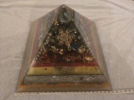 Orgonit-Pyramide XXL 24,5 x 18,5 cm, Kupfer/Alu (Orgonite)