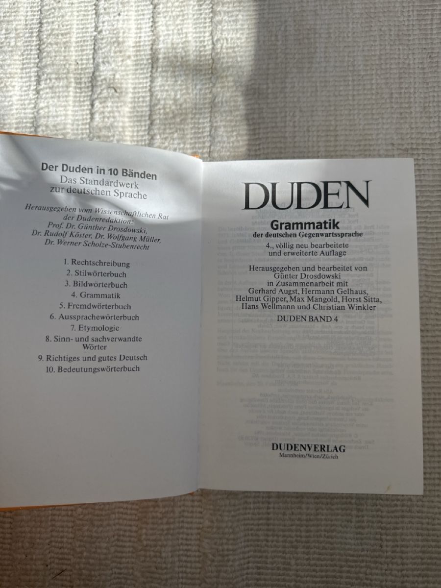 Libri: Duden German Grammar Book, Perfect Study Aid - Bargain! – Usato da Zürich venduto da car_68nt 2