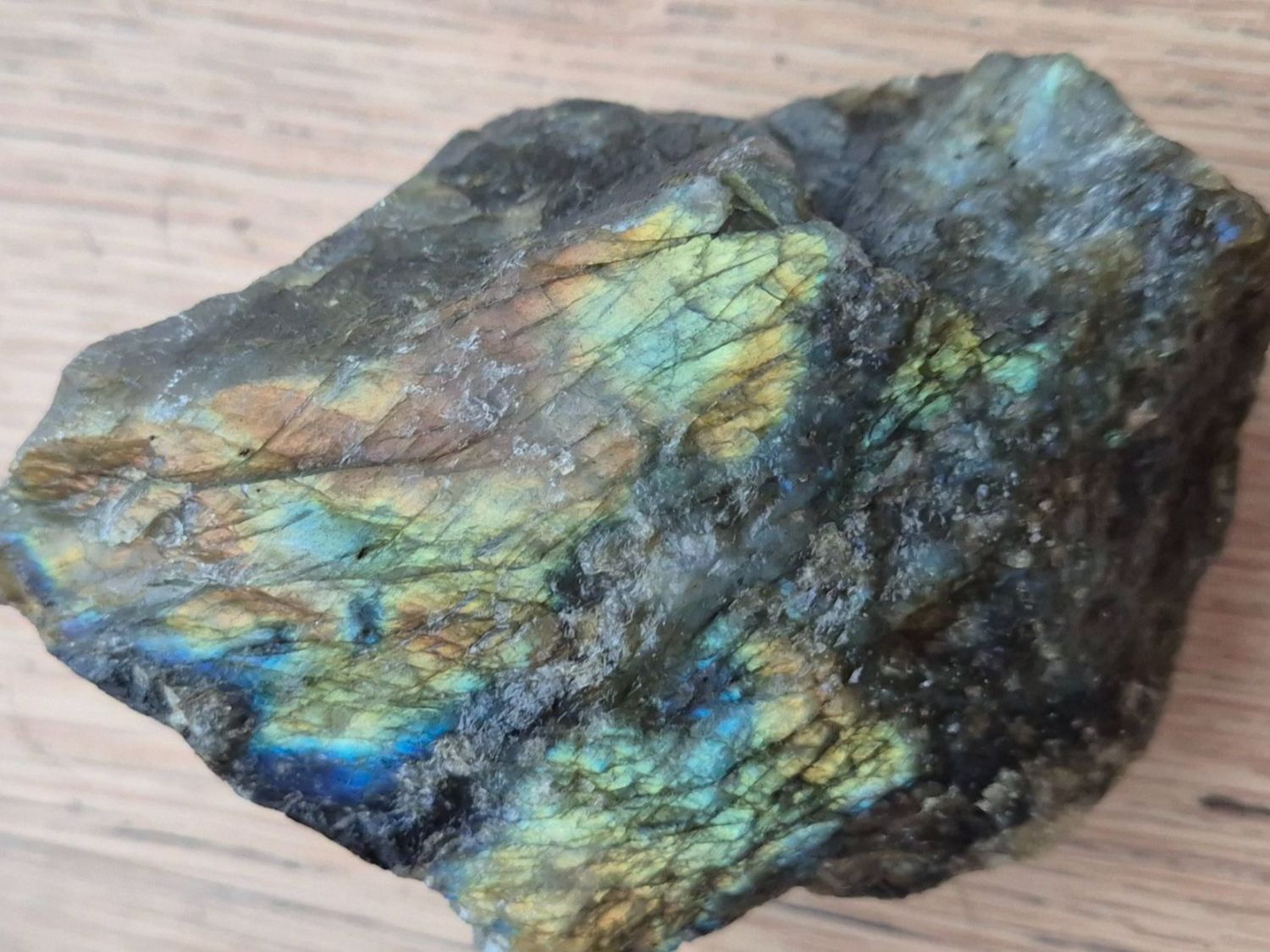 Minerali & Pietre curative: Labradorit aus Ft. Dauphin in Madagaskar, 237gr. – Nuovo e nell'imballaggio originale da Winterthur venduto da LukasMineralienOase
