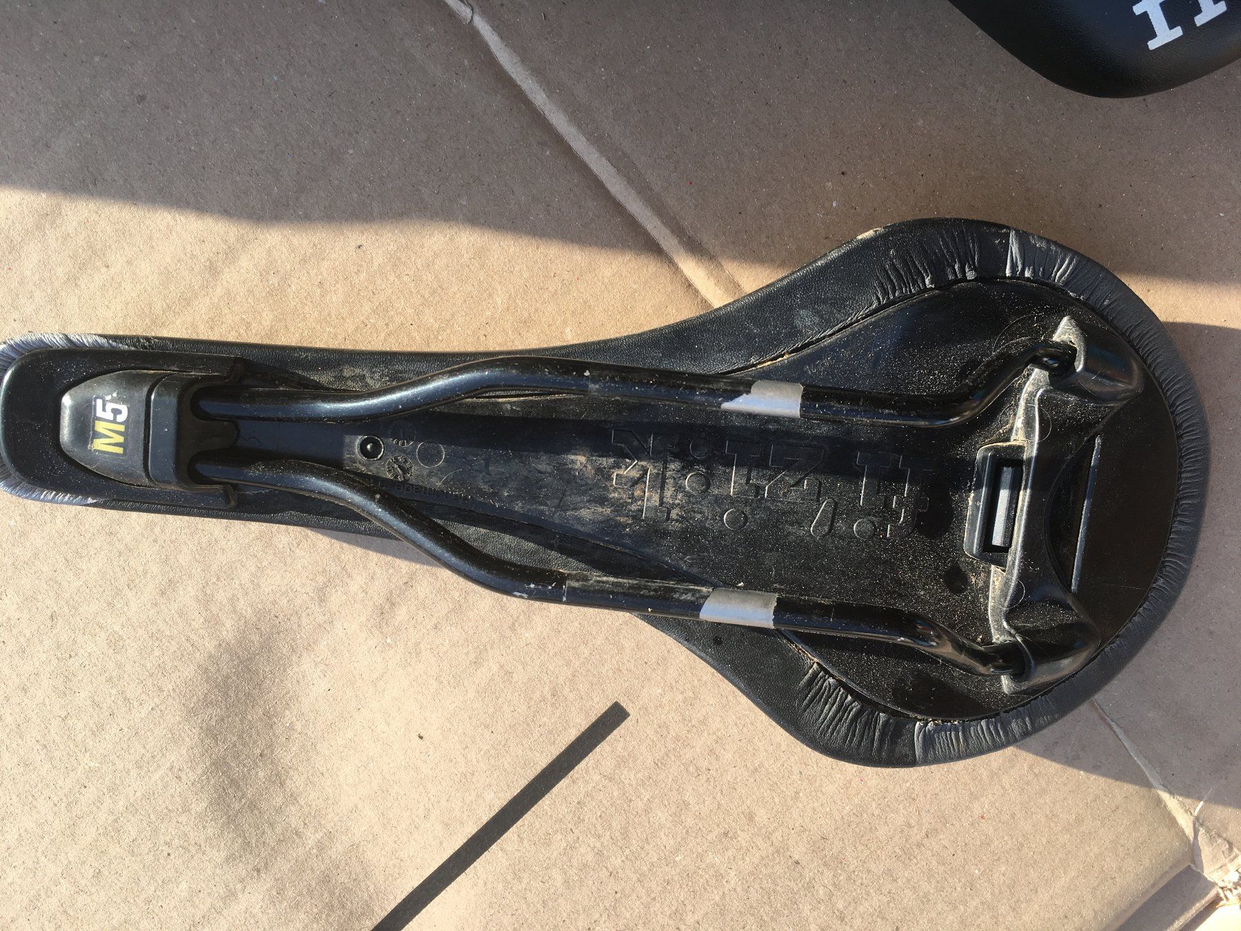 Pièces détachées: Fizik Sättel (3 Stück) – D'occasion à Diemerswil par Raskolnik 4