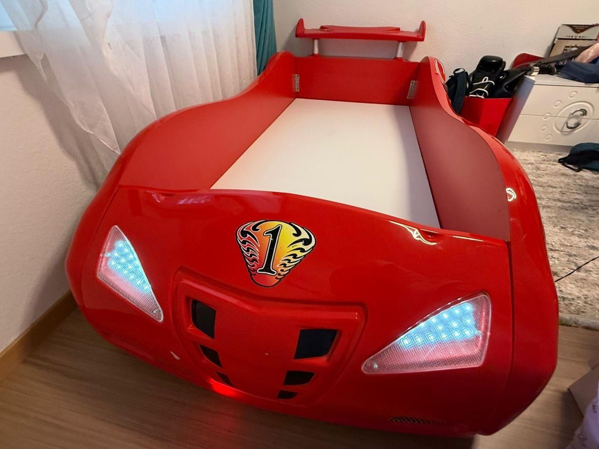 Letti: Autoförmiges Bett – Usato da Kloten venduto da melekli 1