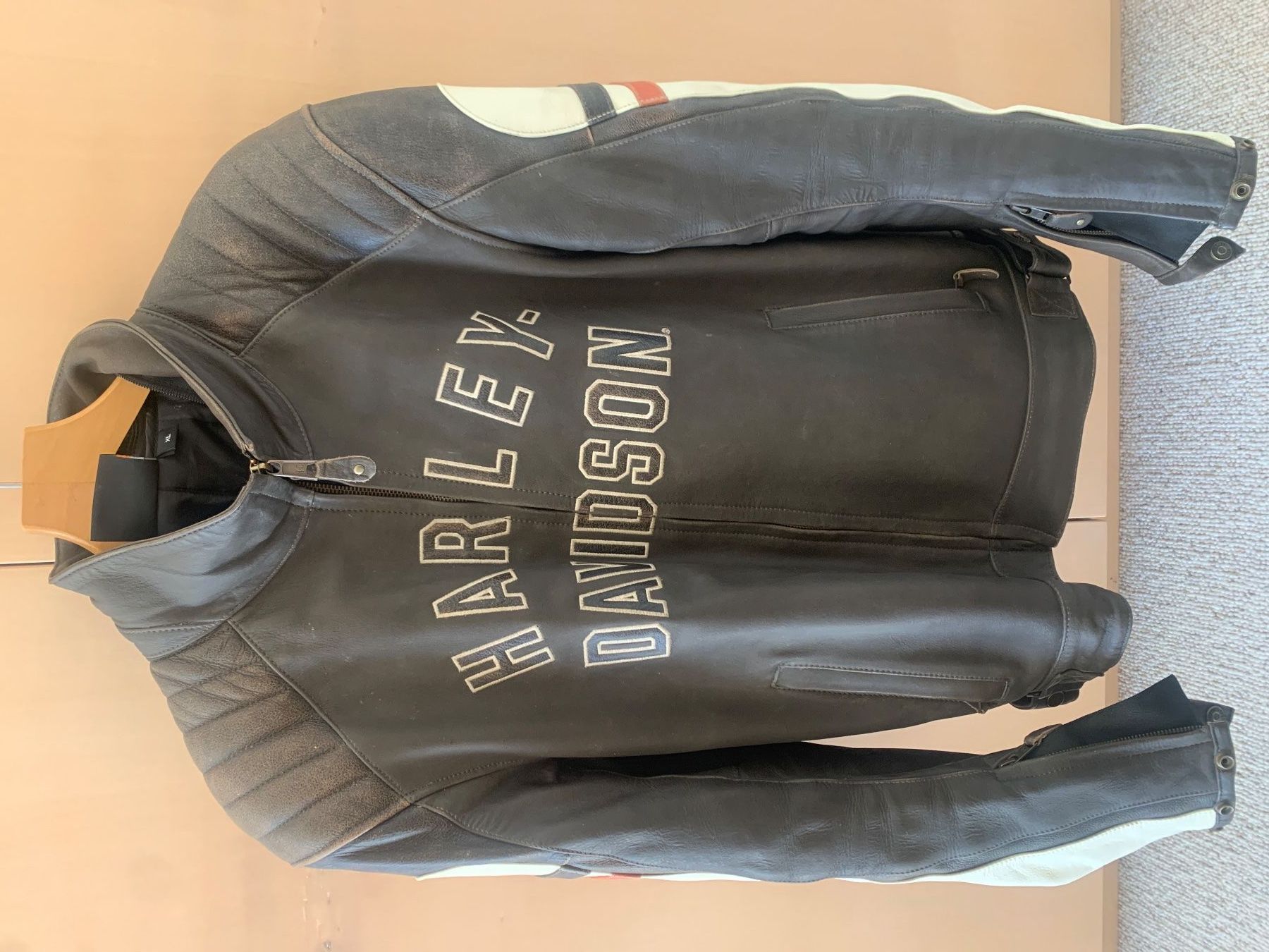 Harley-Davidson Giacche: Harley Davidson Herren Lederjacke – Usato da Allschwil venduto da Sandini