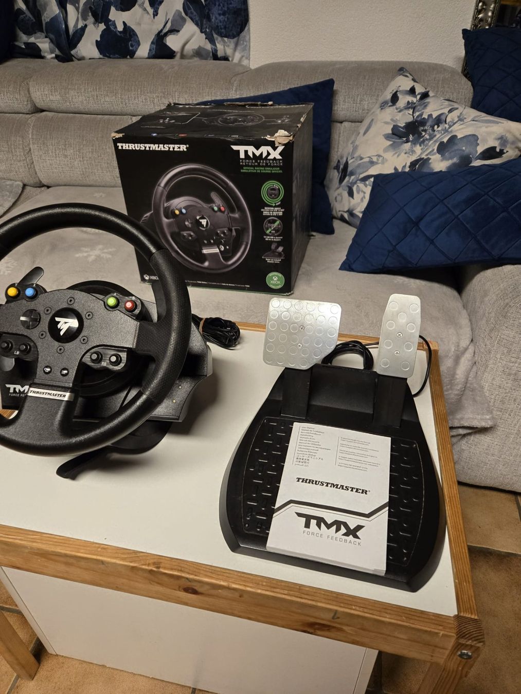Thrustmaster Controller: Volant Thrustmaster TMX pour Xbox ou pc pédale défectueux – Usato da Poliez-le-Grand venduto da Lea_2wl5 5