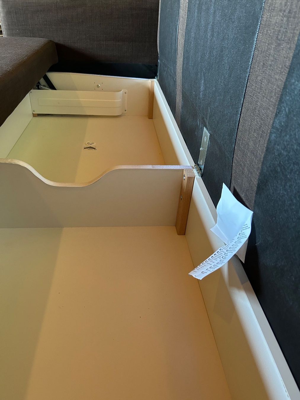 Ikea Divani: Sofa Ikea Friheten 3er ausklappbar zu Doppelbett – Usato da Brunegg venduto da uply 8