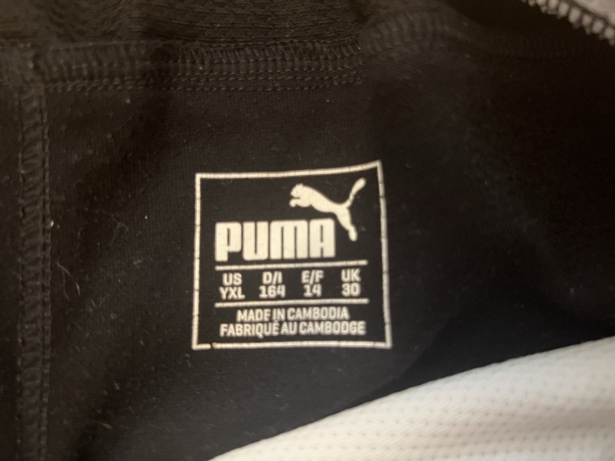 Puma Pantaloni: Puma Shorts – Nuovo (secondo la descrizione) da Weiach venduto da deb_7zrg 2