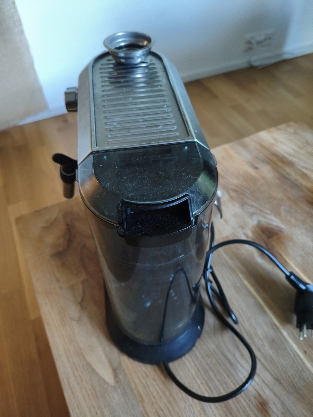 De'Longhi Macchine per caffè & Macchine per espresso: DeLonghi Dedica Espresso Machine EC680 Used – Usato da Zürich venduto da yul_7ccq 2