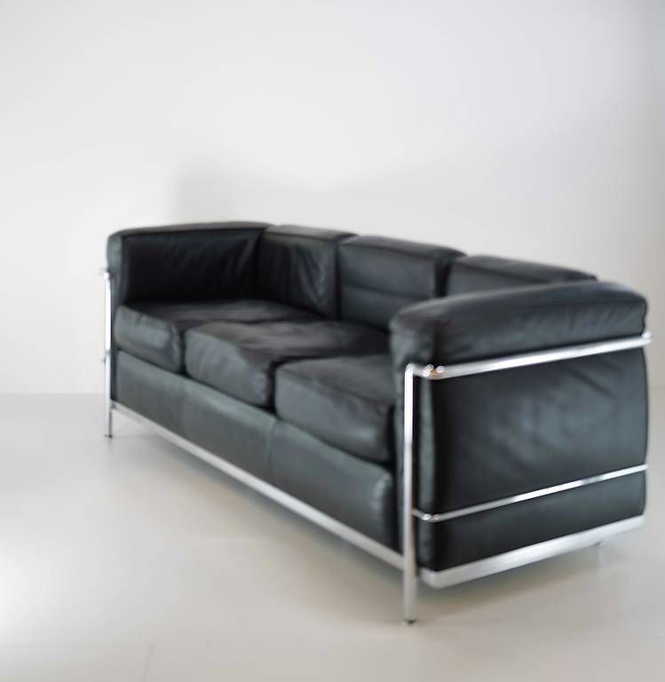 Le Corbusier Divani: LC2 Sofa & Sessel: Designklassiker von Le Corbusier – Usato da Beromünster venduto da VSNC 4