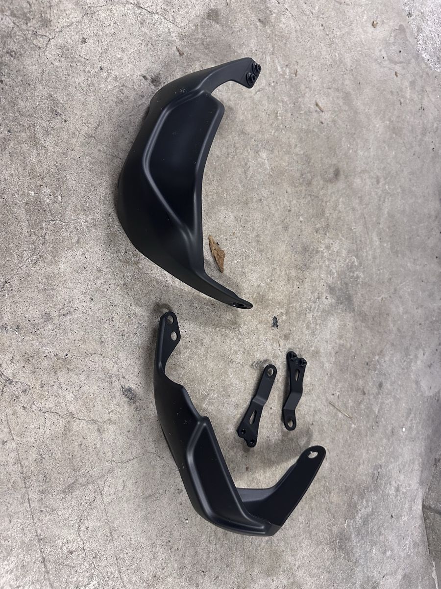 Yamaha Tutti i ricambio per moto: Handprotektoren Yamaha Tenere 700 – Usato da Basel venduto da luk_bfq9 2