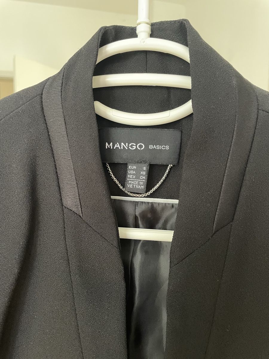 Mango Giacche: Mango Blazer Jacke, Schwarz, Grösse S, neuwertig – Usato da Zürich venduto da Carlajimena 1