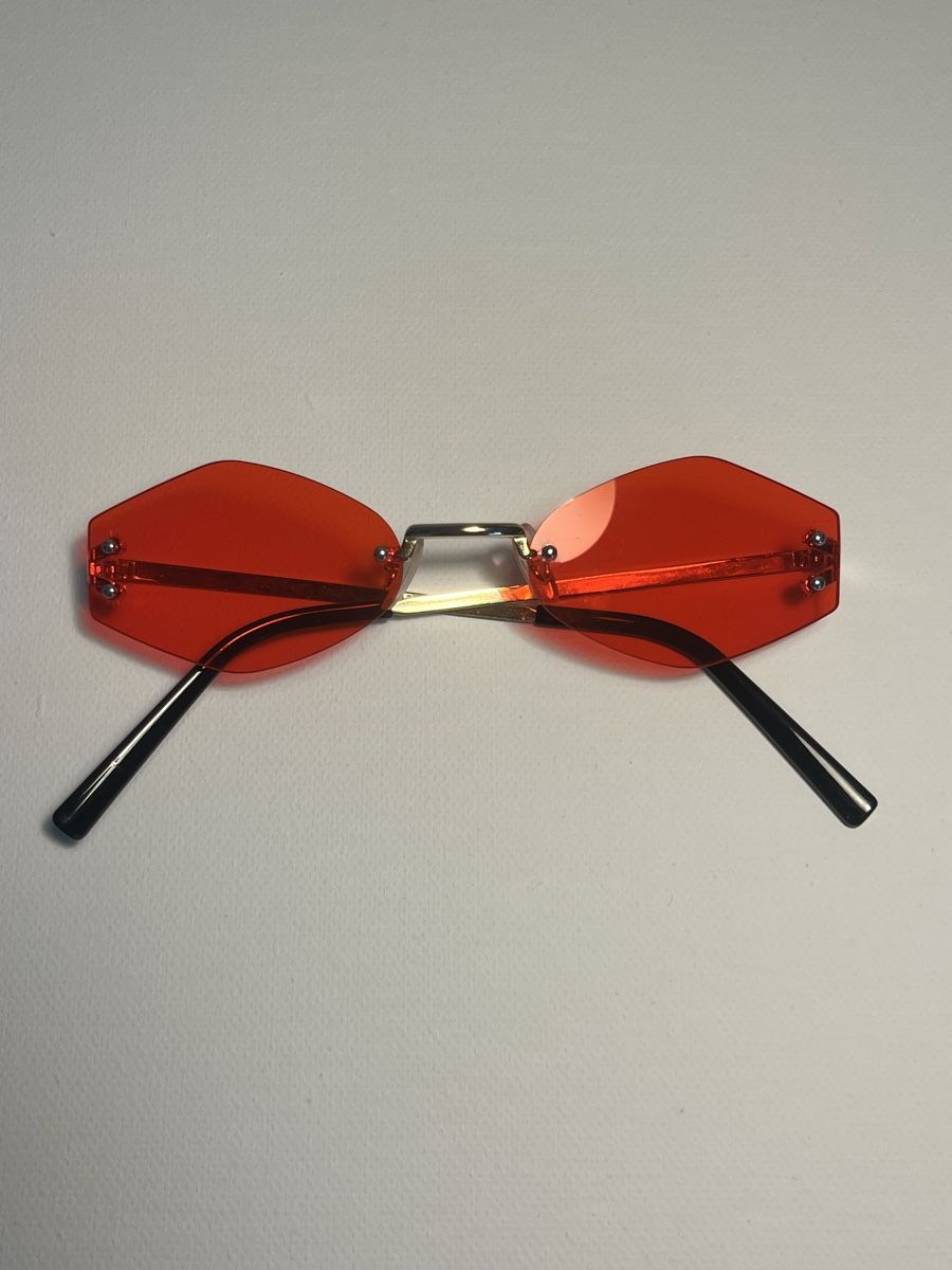 Occhiali & Lenti: Lunettes de soleil - tendance été – Usato da Erde venduto da des_f5d6 1