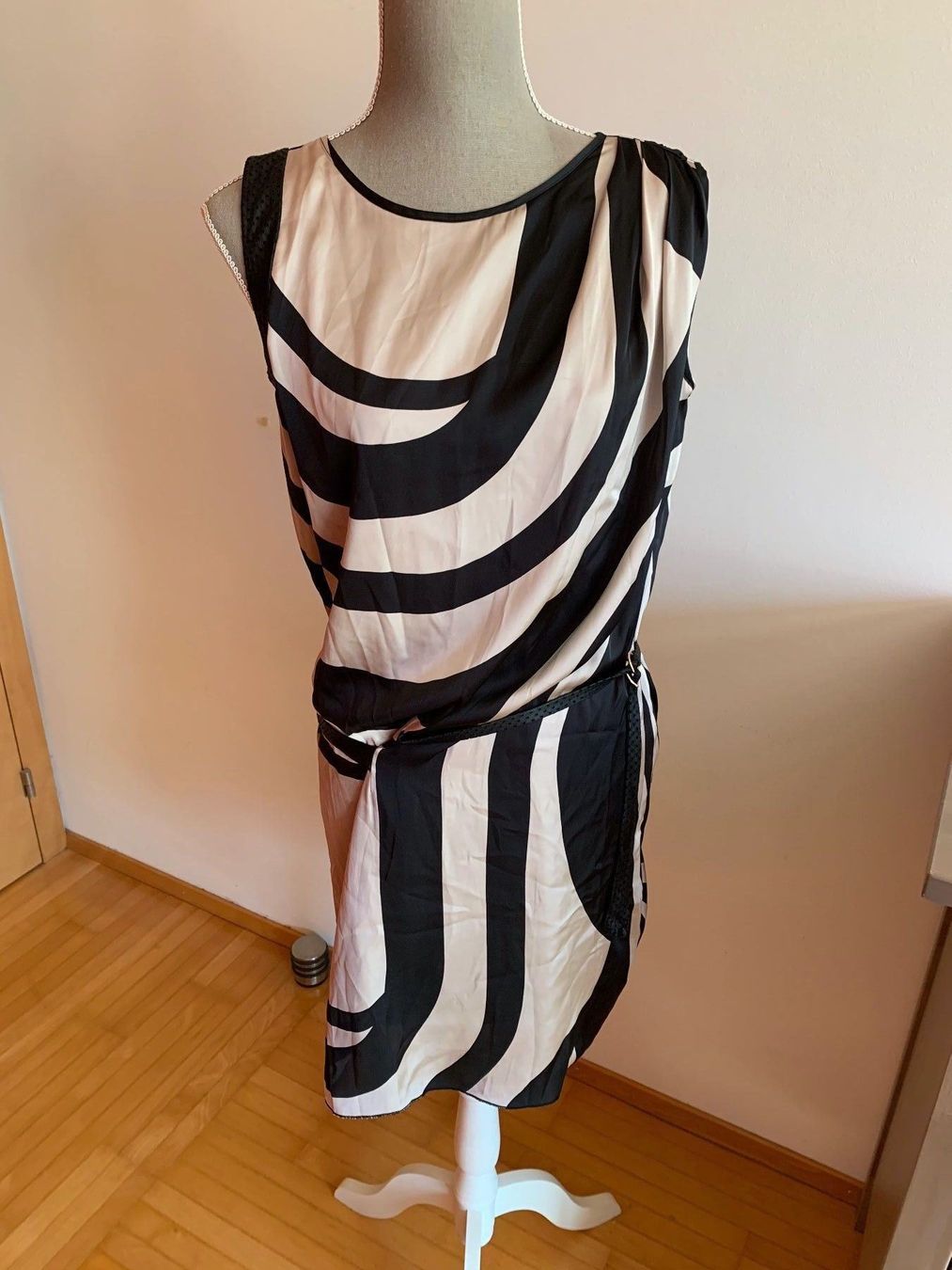 Vestiti: KOCCA - Wunderschönes Kleid Grösse S/34-36 – Nuovo (secondo la descrizione) da Meiringen venduto da magnooliaa