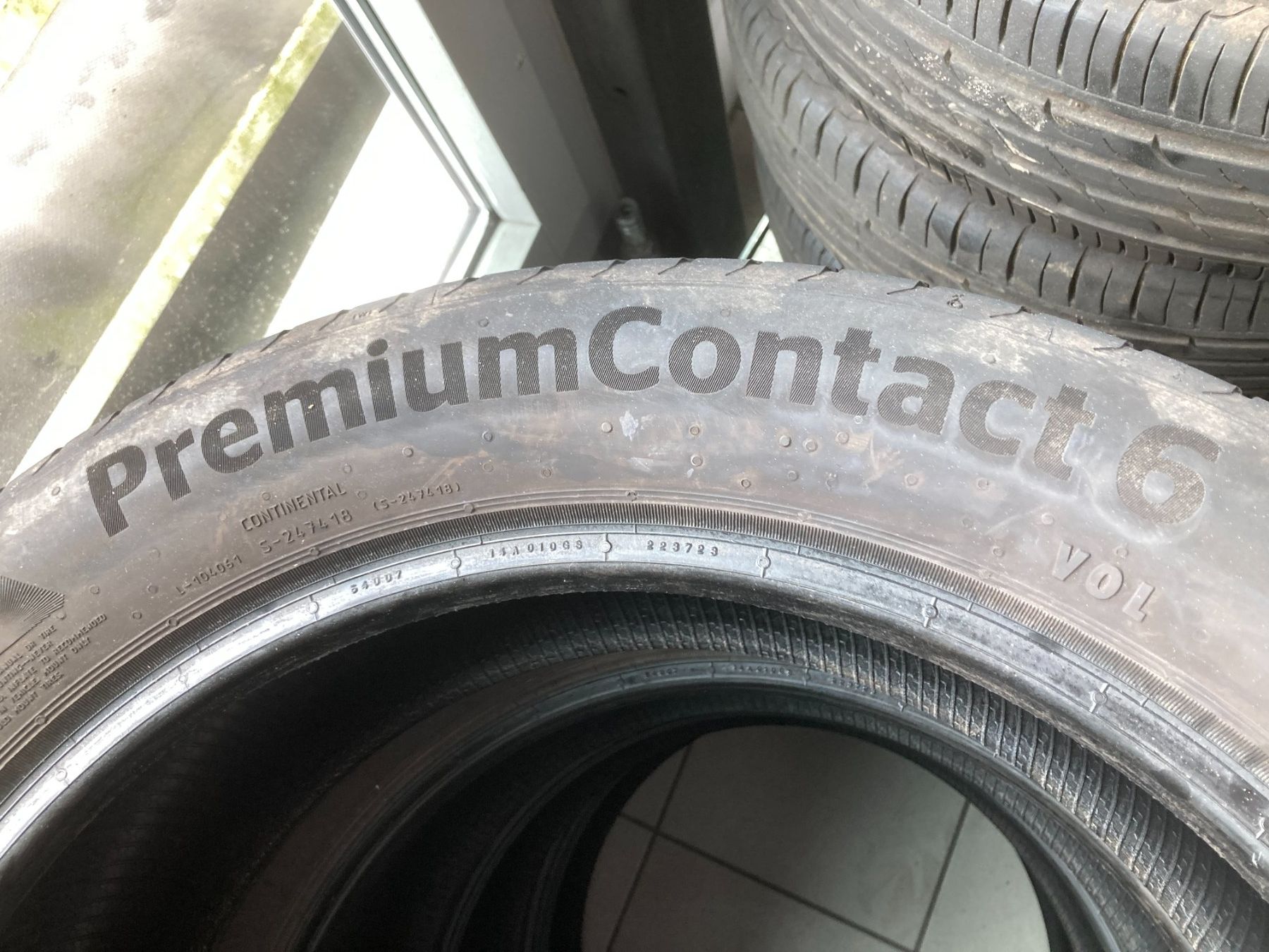 Continental Pneus & Kompletträder: 235/50R19 Sommerpneu Continental – Gebraucht aus Cham von WB2223 3