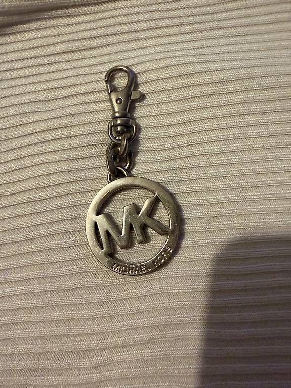 Michael Kors Portachiavi: Michael Kors anhänger – Usato da Münchenstein venduto da jol_s6xw 1