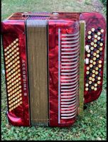 Akkordeon „HOHNER“ ACCORDINA III mit Holz - Koffer 