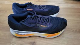 Brooks Laufschuhe/Turnschuhe Gr. 42
