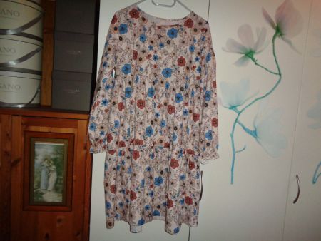 *** Blumen Kleid ***