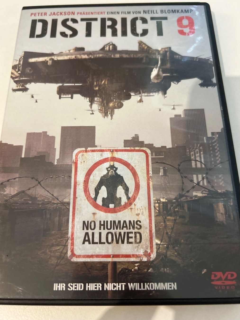 Alle DVDs: DVD District 9 – Gebraucht aus Guntershausen von Gloominati