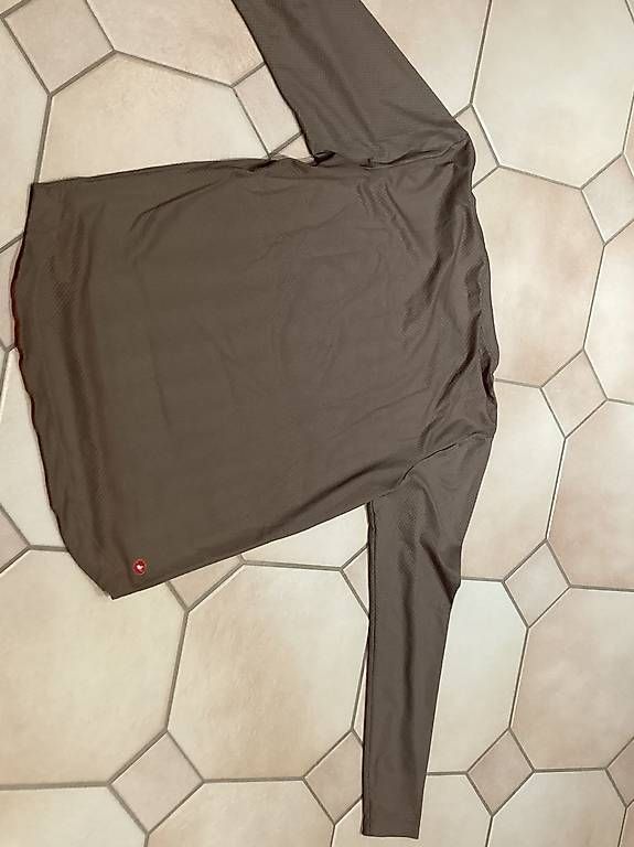 Leibchen & Hosen: Jersey gravel Castelli taille L – Gebraucht aus Montreux von Belmont02 2