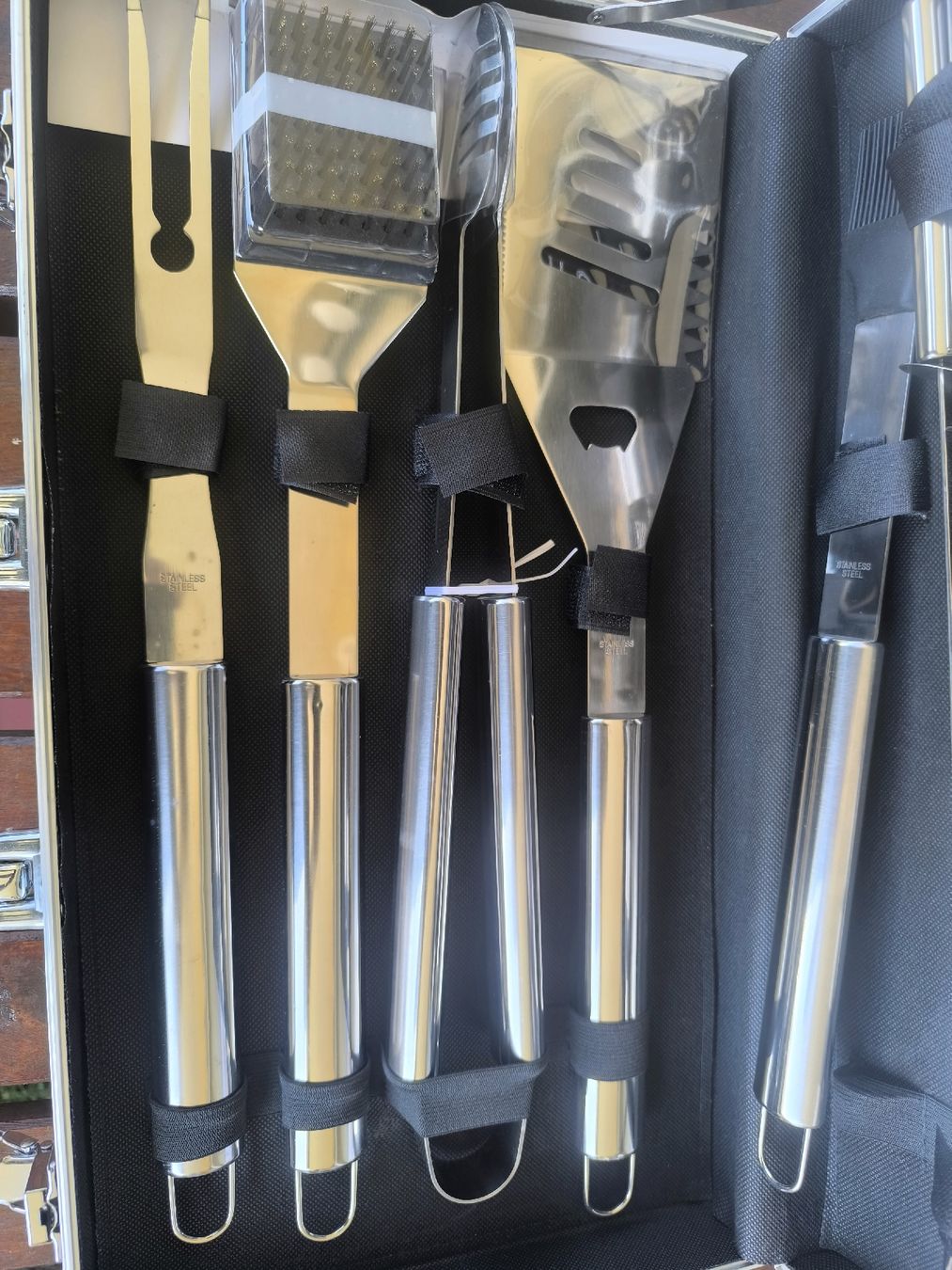 Set di posate: Grillkoffer Leopold Vienna – Nuovo (secondo la descrizione) da Weinfelden venduto da Sebastian87 1