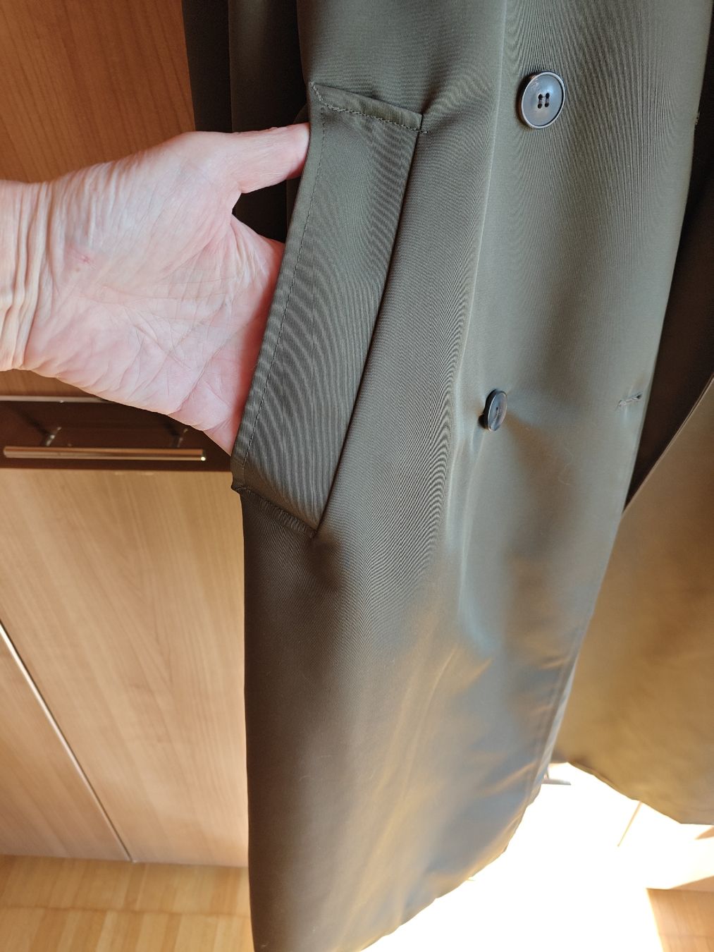 H&M Mäntel: Trenchcoat, Grösse L, Olive – Neu (gemäss Beschreibung) aus Wädenswil von alex-maxima 8