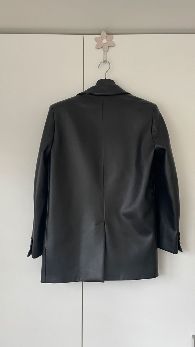 Zara Giacche: Eleganter Zara Blazer in Lederoptik – Nuovo (secondo la descrizione) da Muttenz venduto da lil_cs6m 1