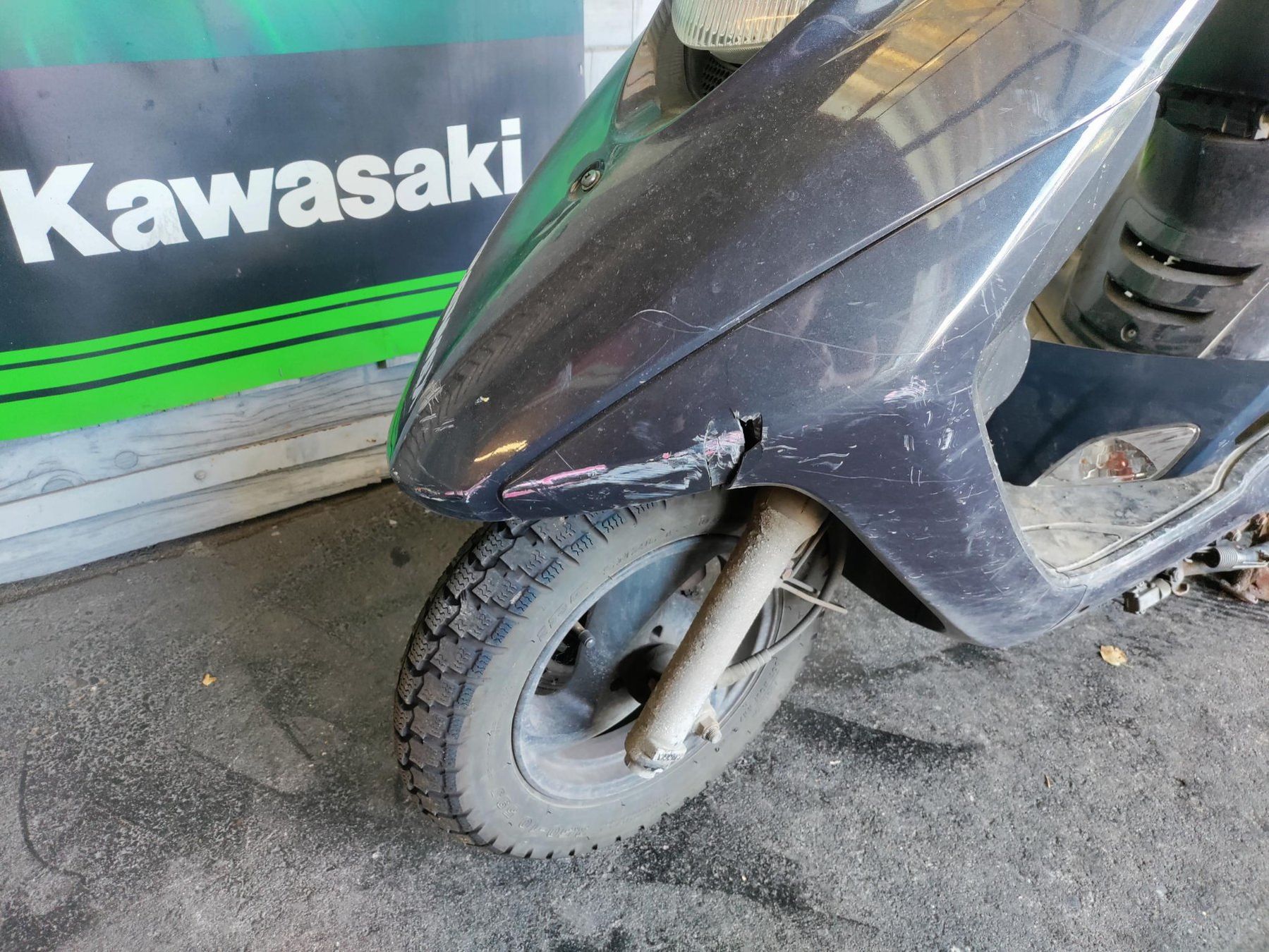Yamaha Scooters: Yamaha XC125 Vity Roller ab 1.- Fr. – Défectueux à Steinen par cg55hm 2