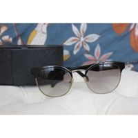 Lunettes de soleil Prada