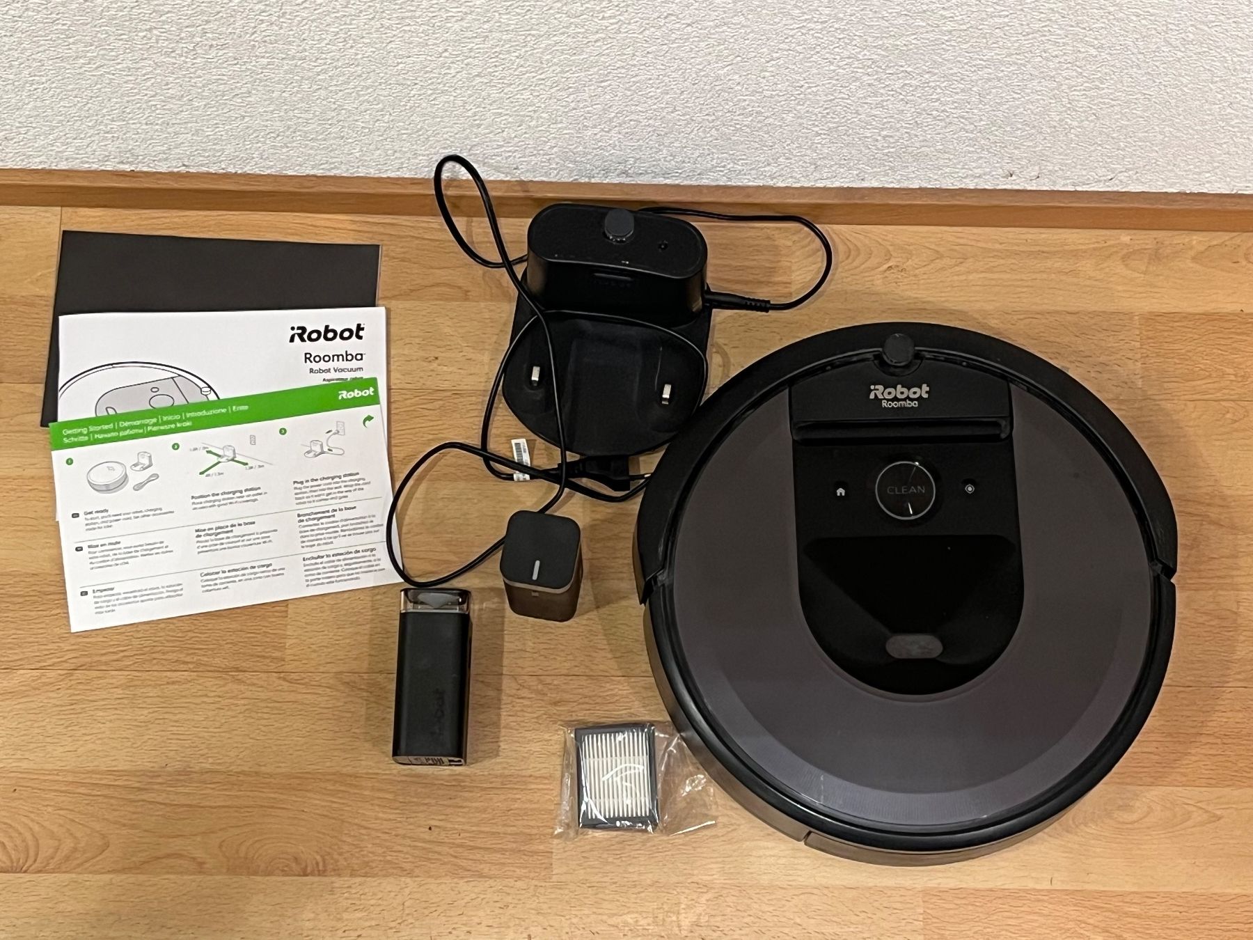 Irobot Aspirapolveri & Accessori: iRobot Roomba i7 Saugroboter – Usato da Allschwil venduto da eva_zsh8
