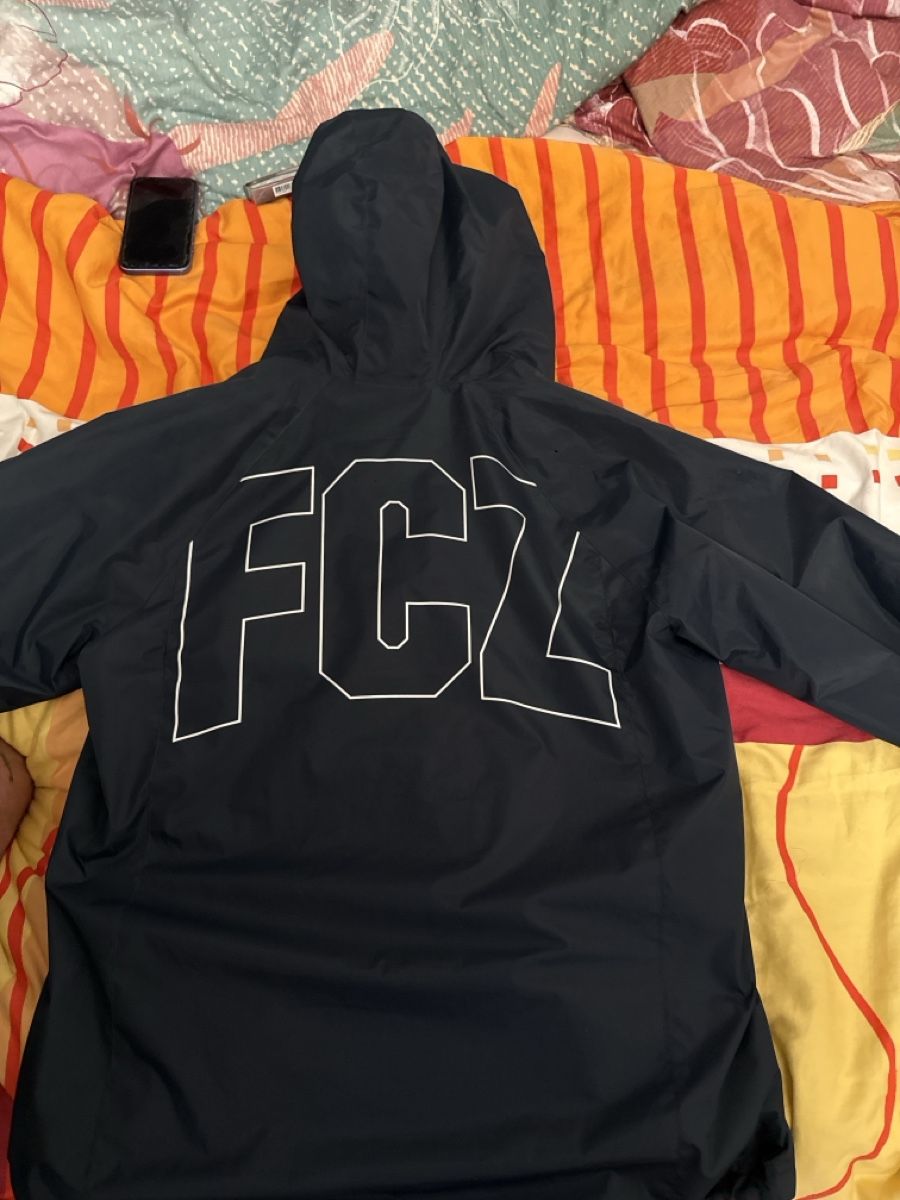 FCZ Jacken: FCZ Südkurve Jacke- Windbreaker – Gebraucht aus Zürich von tsc_x2rc 2